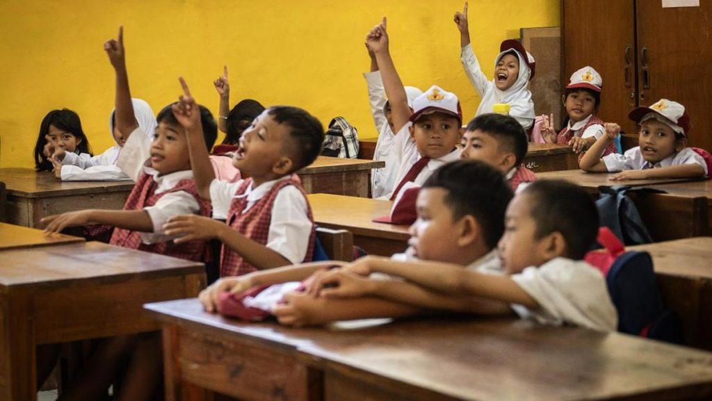 Ruang Kelas Amerika yang Berubah Arah Dari Mengejar Nilai ke Membentuk Cara Berpikir